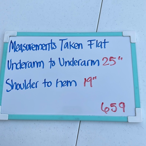 Weekend Stories Sweater - Picture 10 of 11